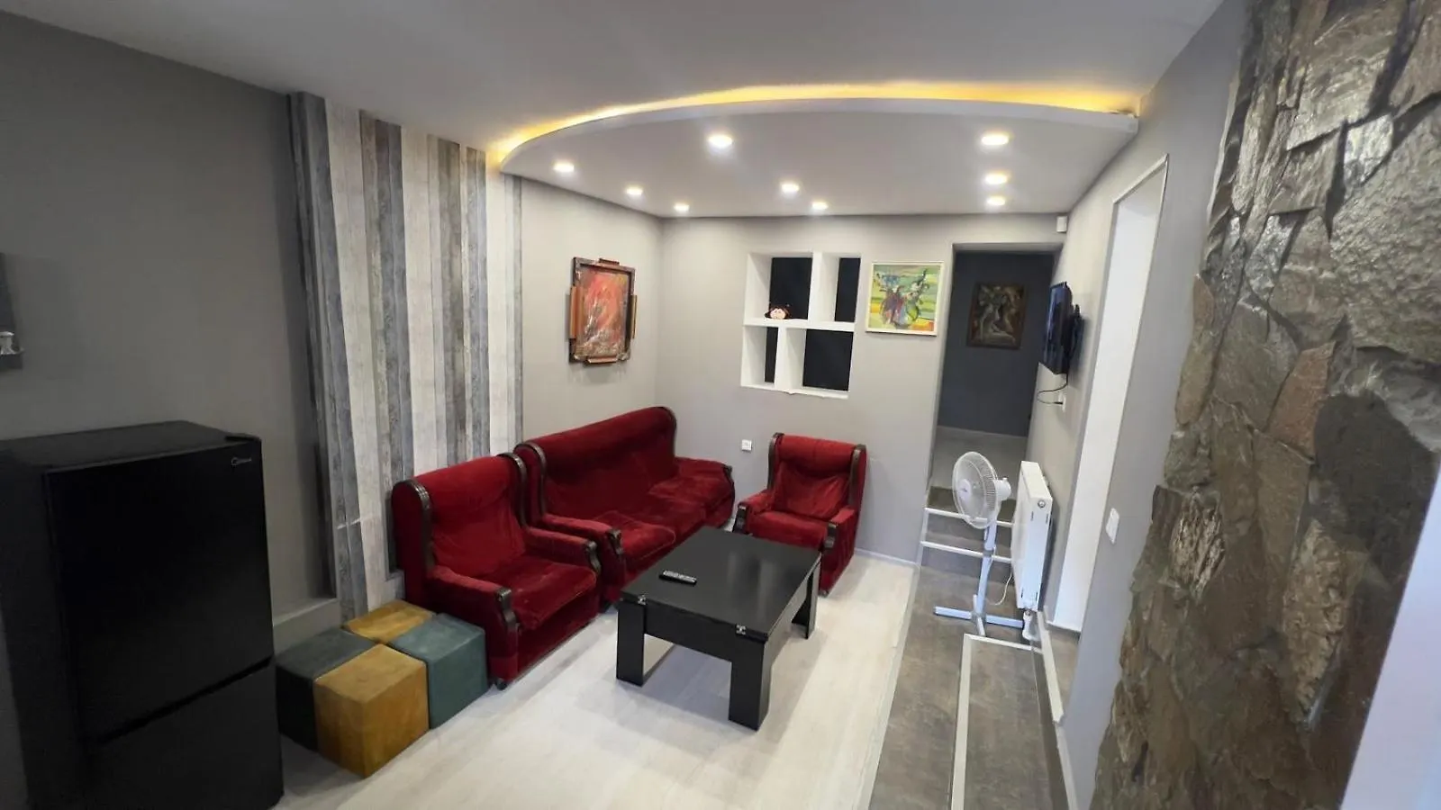 Art Home Gvazauri Tbilisi 0*,